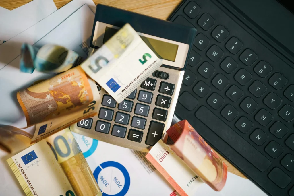 RV & Motorhome Rental: Current Rates & How to Save