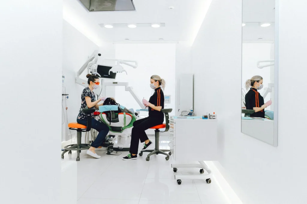 Invisalign vs. Braces: Updated Costs & Trends for 2026