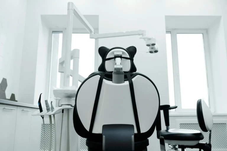 Invisalign vs. Braces: Updated Costs & Trends for 2026