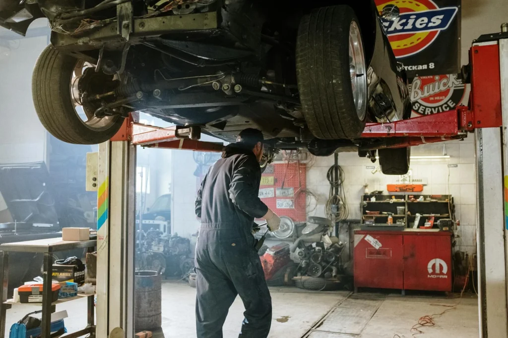 Transmission Rebuild: Decoding Today's Rates for Essential Repairs