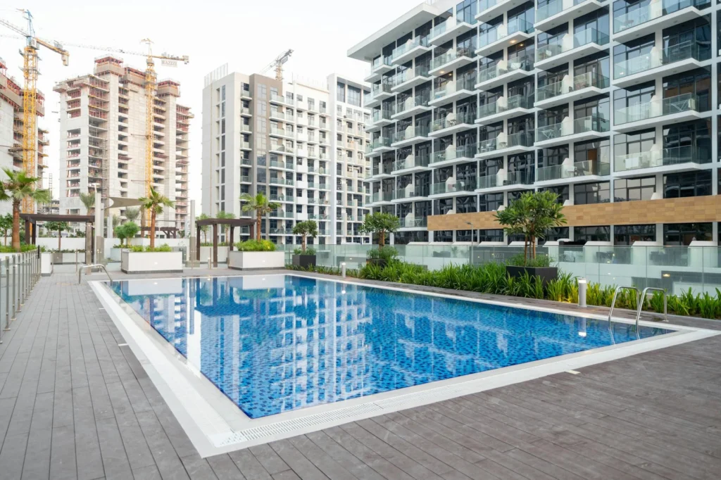 The Real Cost of Swimming Pool Installation: Your Current Guide