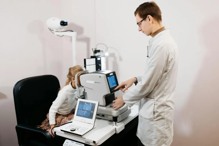 Updated Guide: Cataract Surgery Costs & Options for 2026