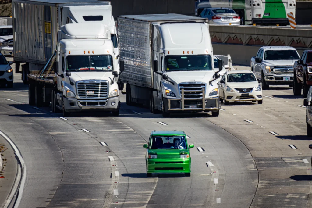 Auto Transport & Shipping: Today's Rates & Essential Tips