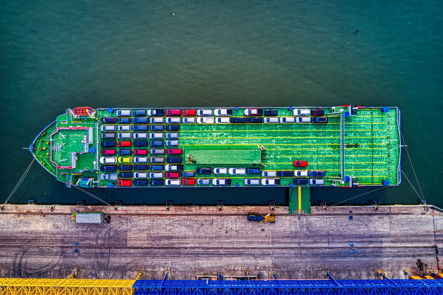 Auto Transport & Shipping: Today's Rates & Essential Tips