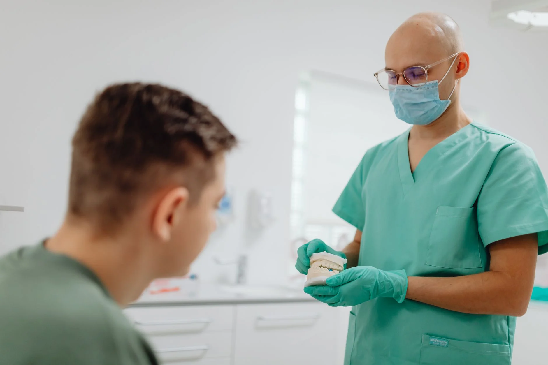 Dental Implants 2026: Updated Costs & Future Trends