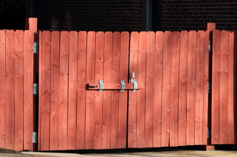 Fence Installation Costs: Your Guide to Today's Rates in 2026