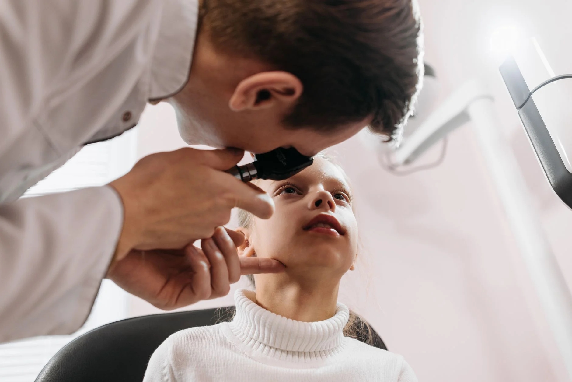 The Real Cost of Cataract Surgery: What to Expect Today
